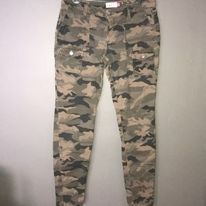 💚🖤Camouflage Pants💚🖤